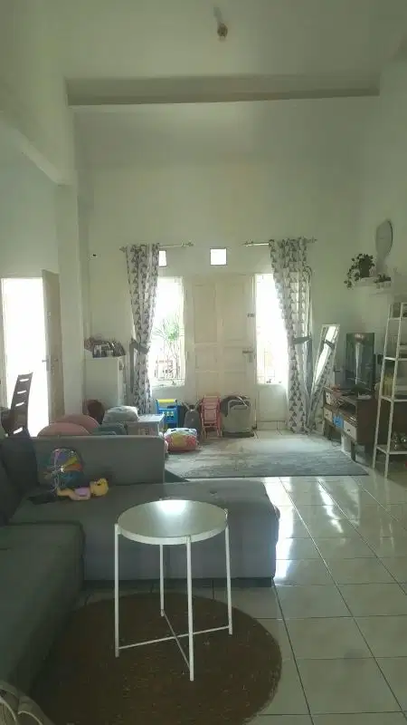 dijual rumah di awiligar Cigadung