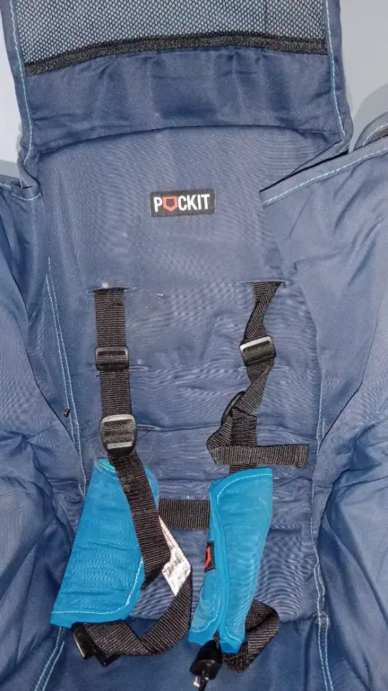 Stroller untuk dorongan bayi bisa dilipat praktis