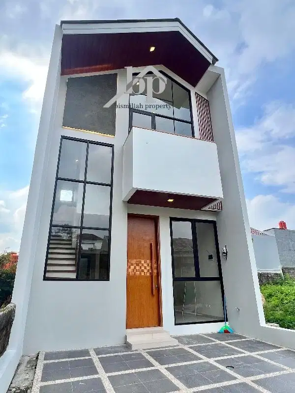 TOWNHOUSE MEWAH LISTRIK UNDERGROUND