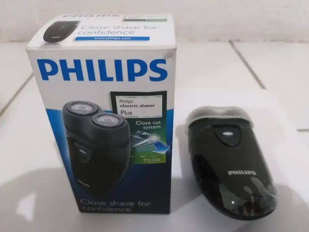 Philips Electric Shaver Plus - PQ206
