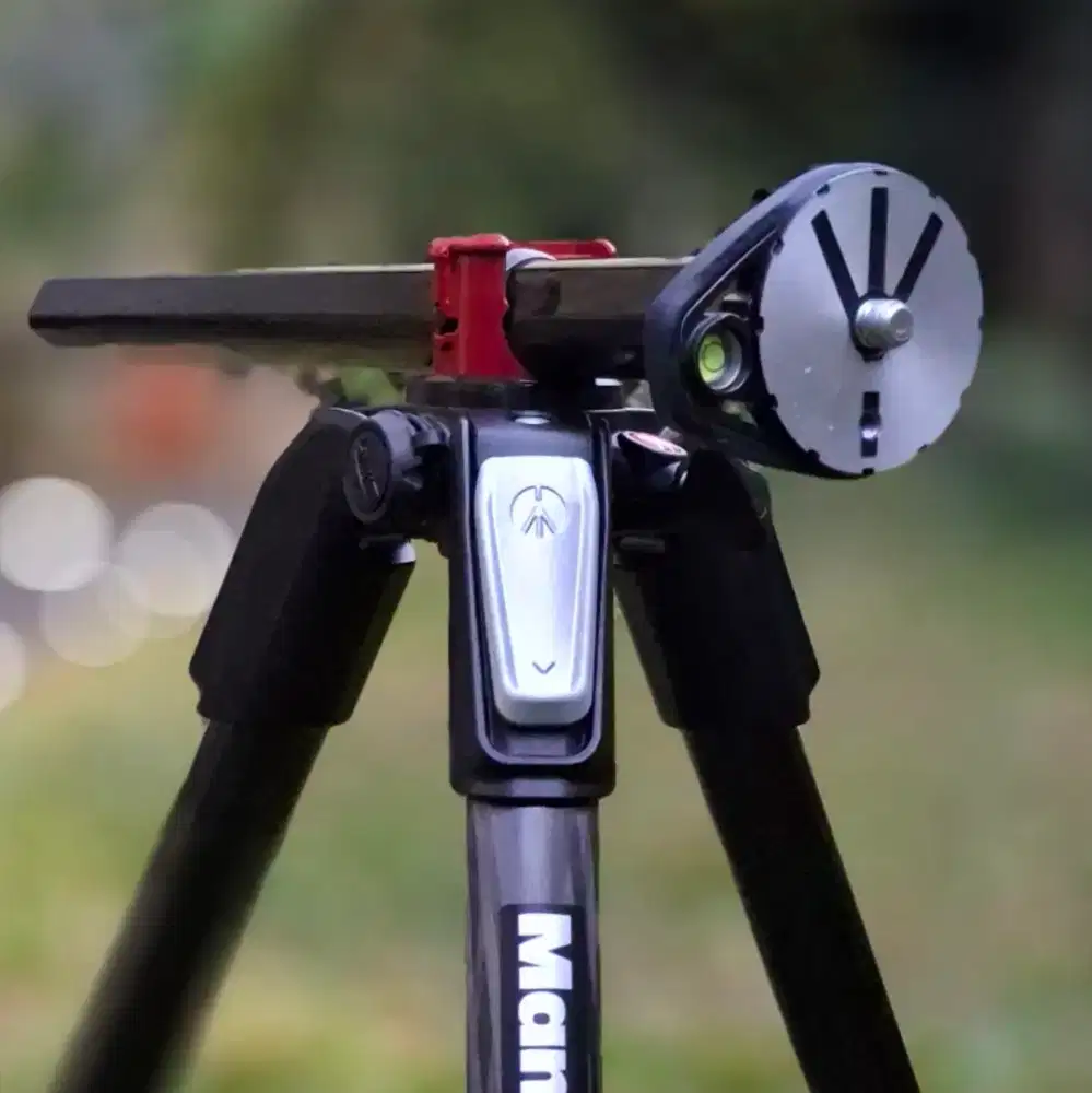 (NEW) Tripod Manfrotto MT055CXPRO3 Carbon