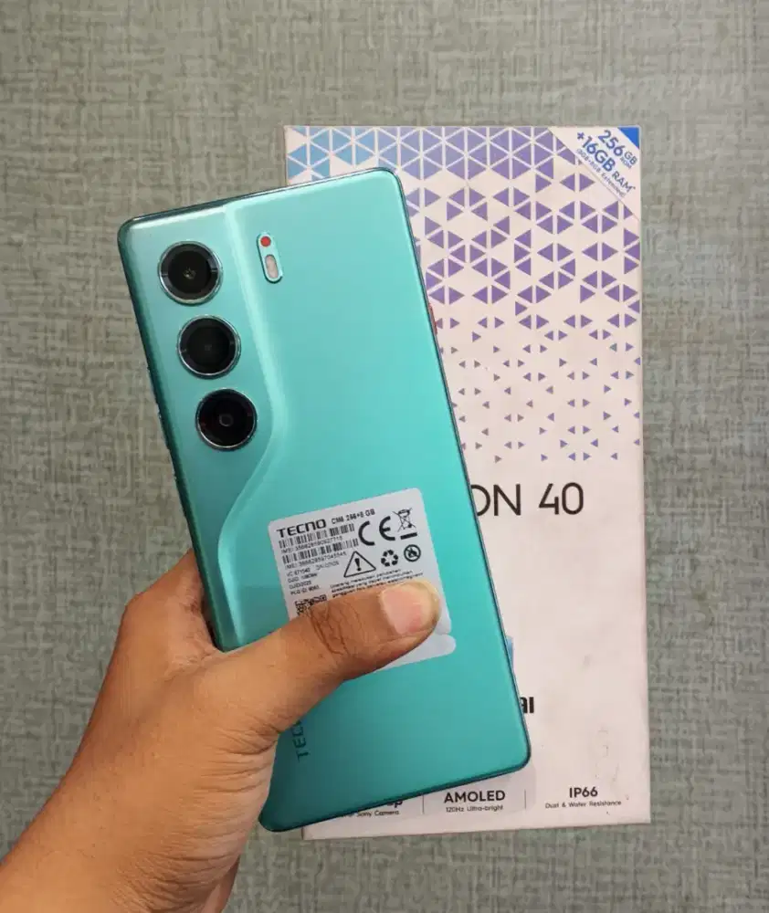 Tecno Camon 40 8/256 Lengkap Fullset Mulus Ori Garansi On Agustus 2026