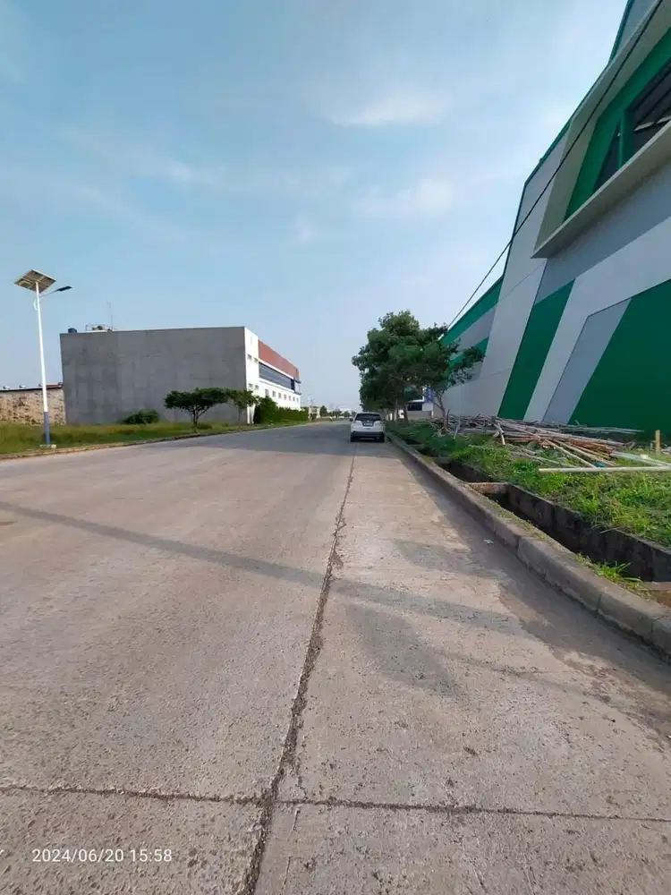 Jual Cepat....Gudang Laksana, Brand New, LT 2790m2, 3 lantai