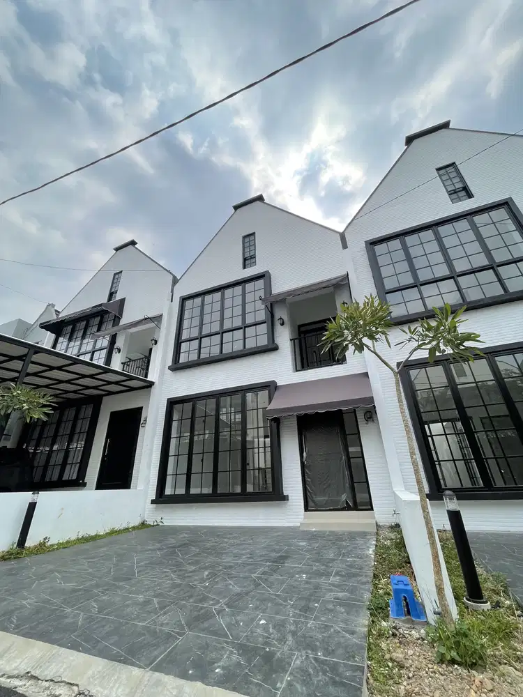 Ready Stock Rumah Mewah 2 Lantai Klasik Eropa Murah di Bogor Kota