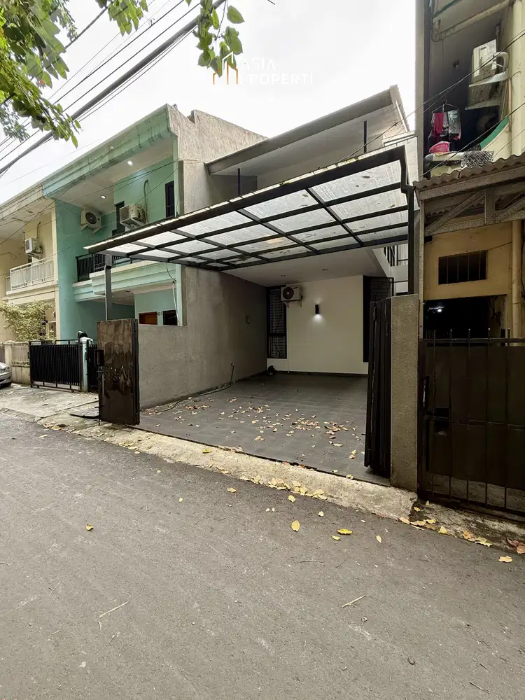 Rumah dekat MRT H Nawi Cipete Cilandak Kebayoran Baru Jakarta Selatan