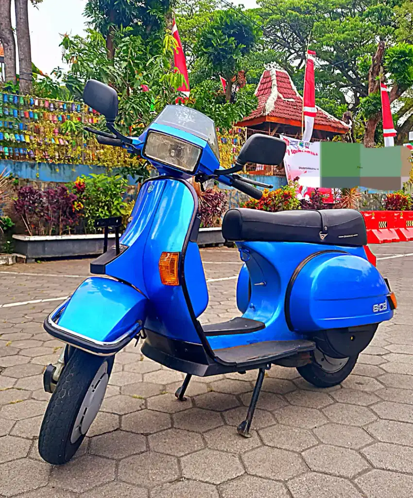 Vespa Excel 1993 Lengkap Mulus