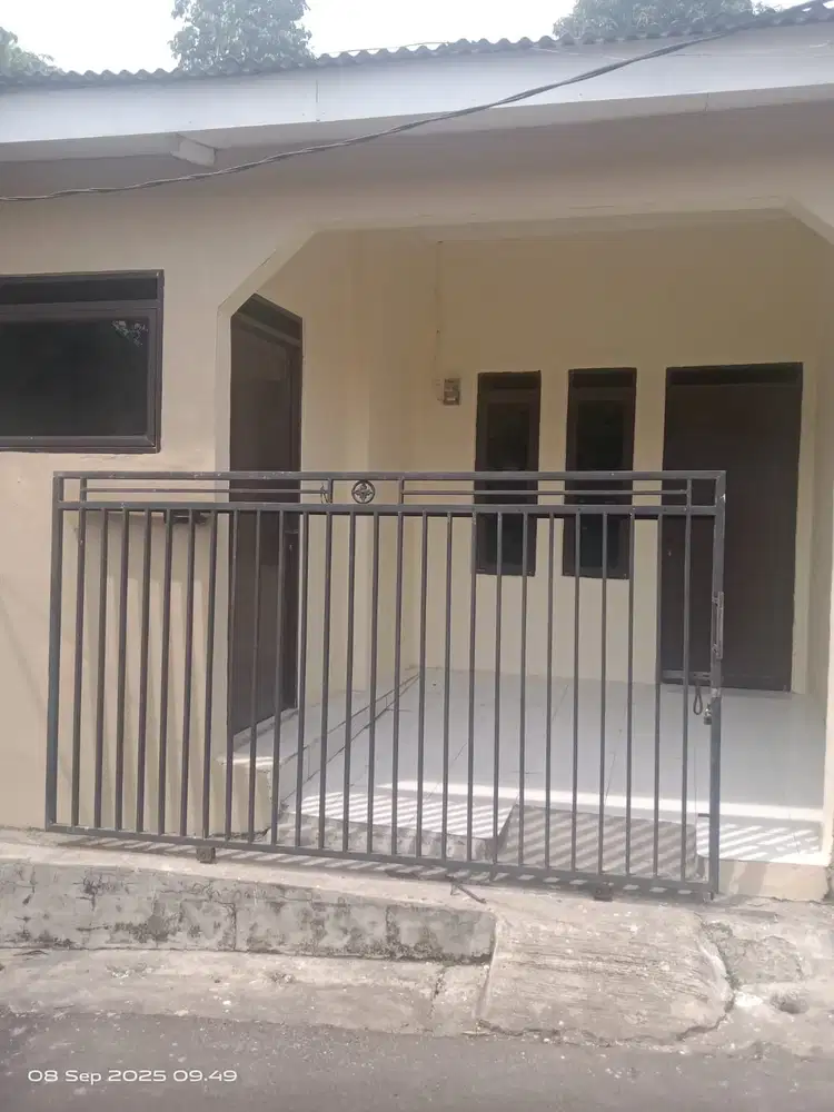 Rumah Kamar 2 Bisa Parkir Mobil