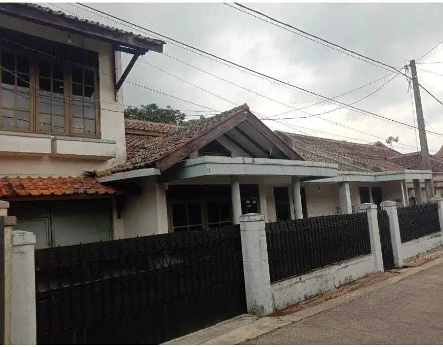 Jual Rumah dgn lingkungan yg nyaman baik utk keluarga.