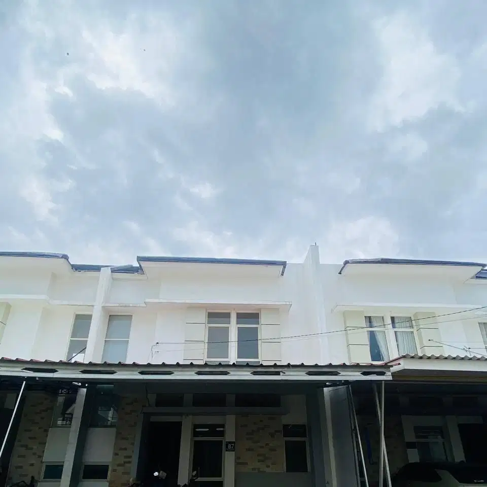 Disewakan Bulanan TownHouse Akses 3 Tol