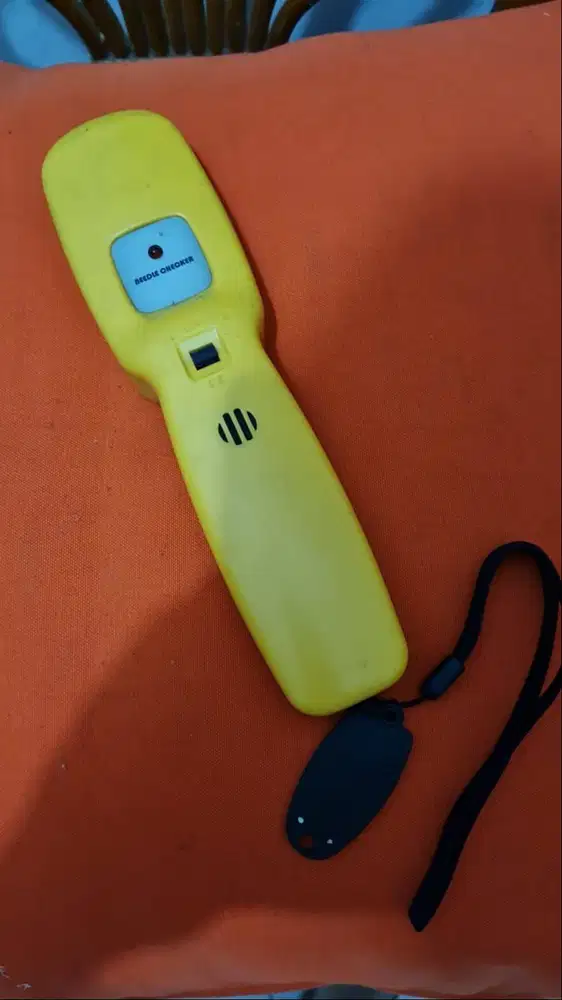 Alat Pendeteksi Jarum Needle Checker (Bekas)