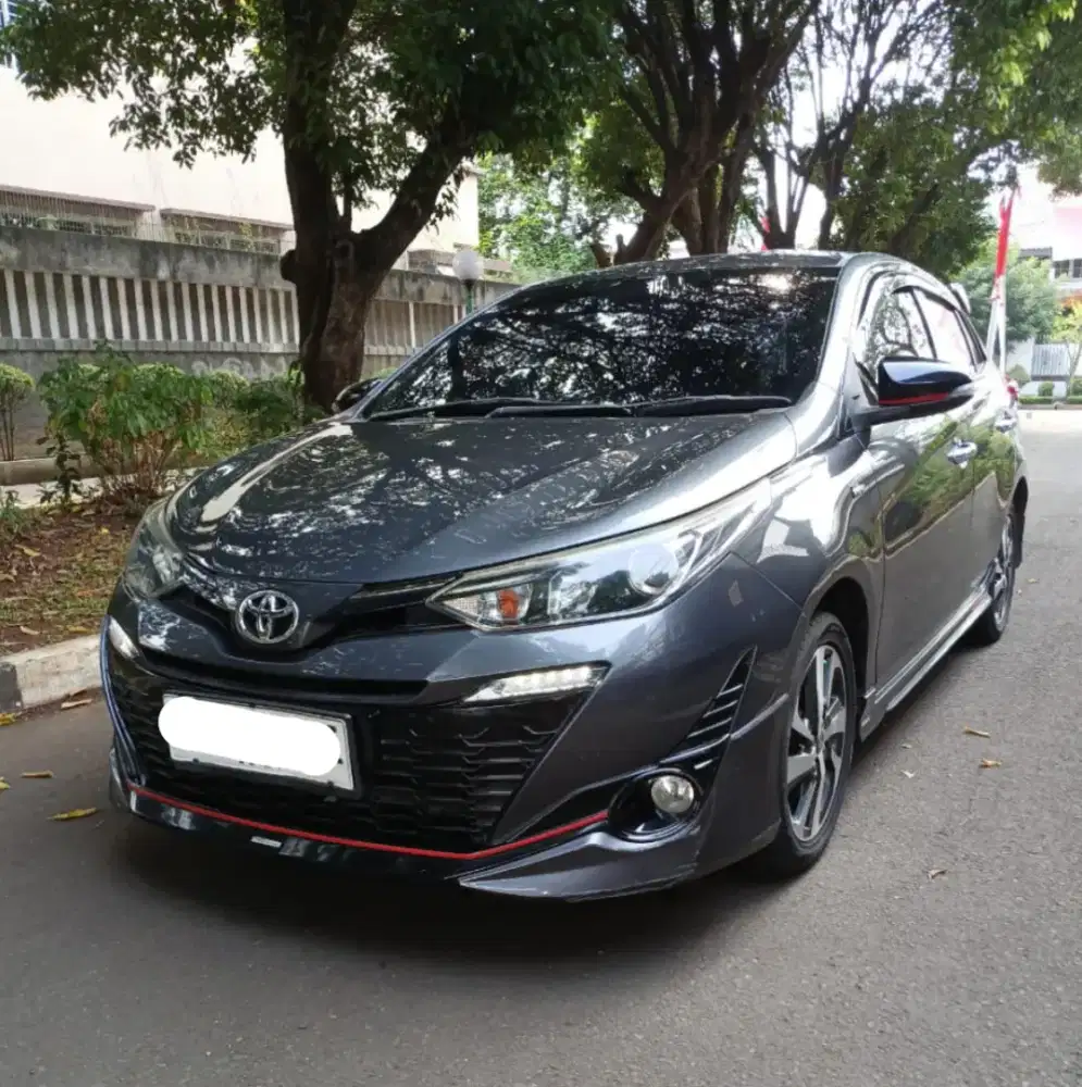 Toyota Yaris S TRD AT 2019 Grey KM 51rb Good Condition.