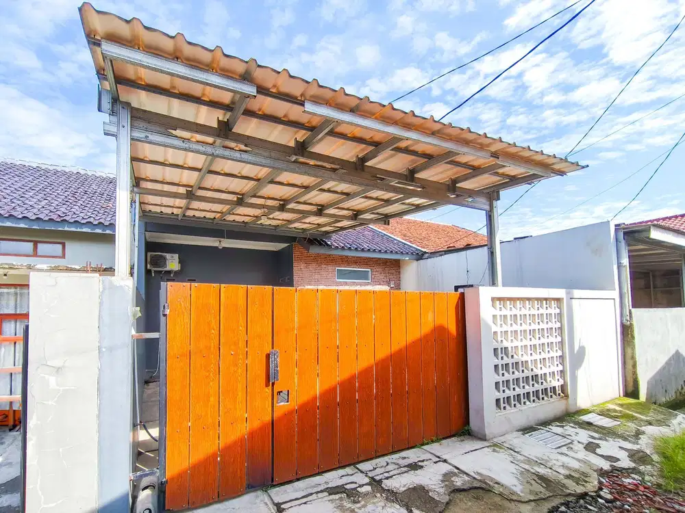 Rumah LT 120 Hadap Timur 9 Menit ke Terminal Laladon Siap KPR J-34344
