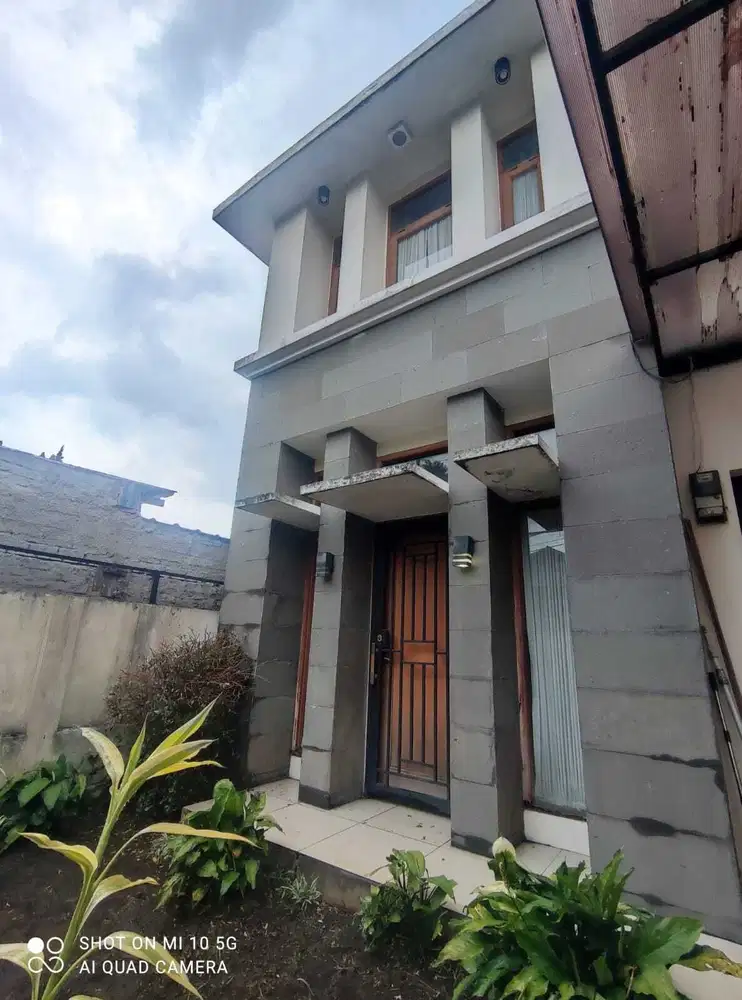 Dijual Rumah 4 kamar  di Sukahaji Bandung utara