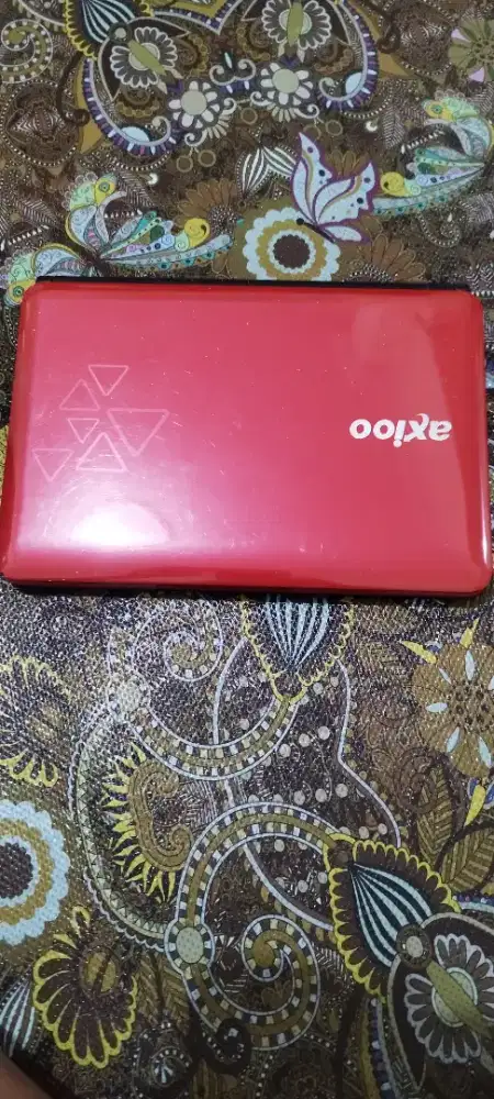 Di jual Axioo Pico merah