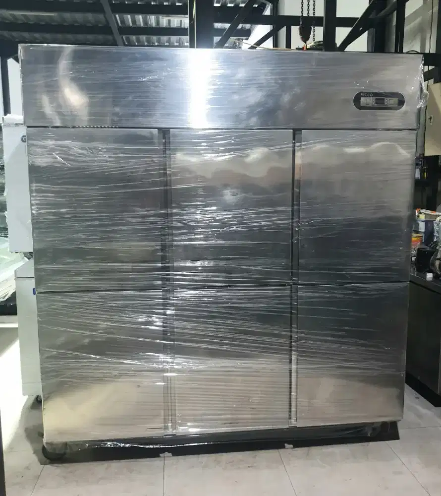 UPRIGHT FREEZER 6 PINTU VELCO