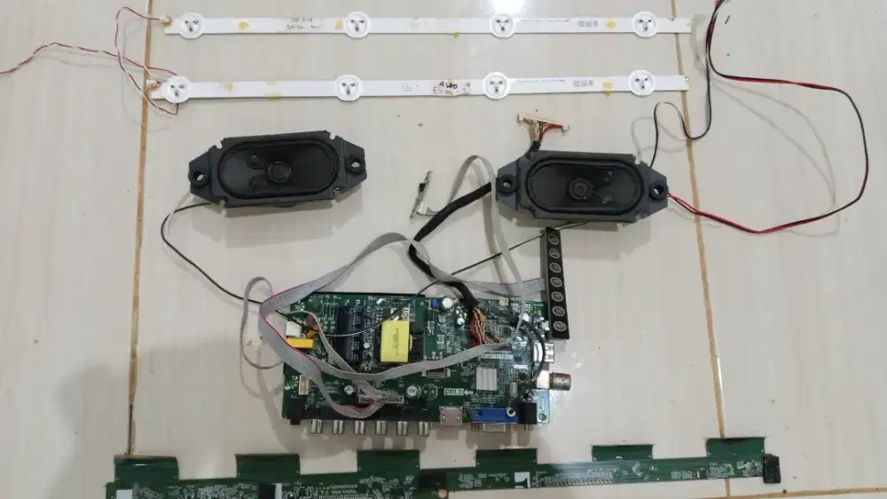 Mb+psu Tv led Mito 22 inci 
Masih mulus seperti baru lengkap