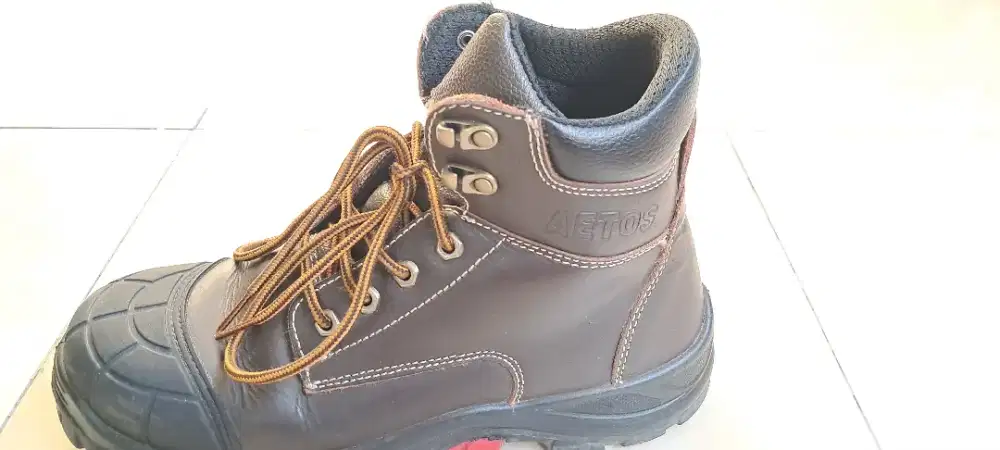 Sepatu Safety AETOS