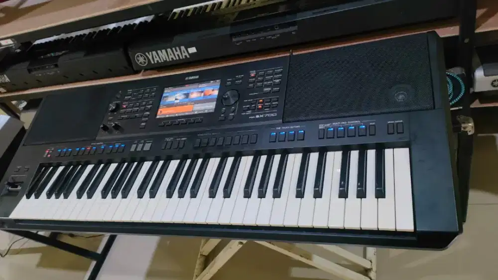 Keyboard Yamaha psr sx-700