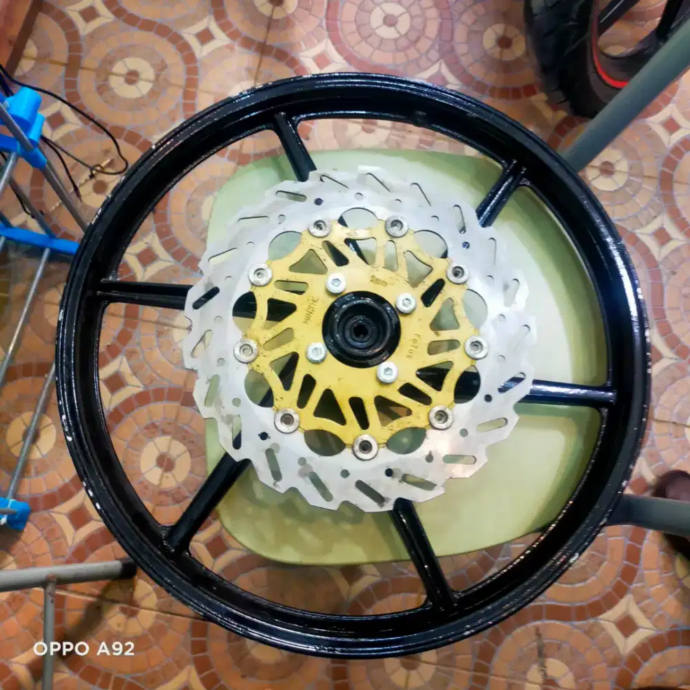 Di jual velg Motor Suzuki depan
