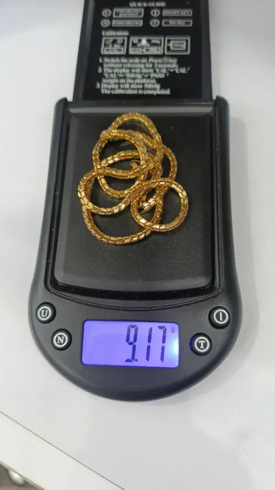 MENERIMA EMAS DARI TOKO LAIN/TANPA SURAT