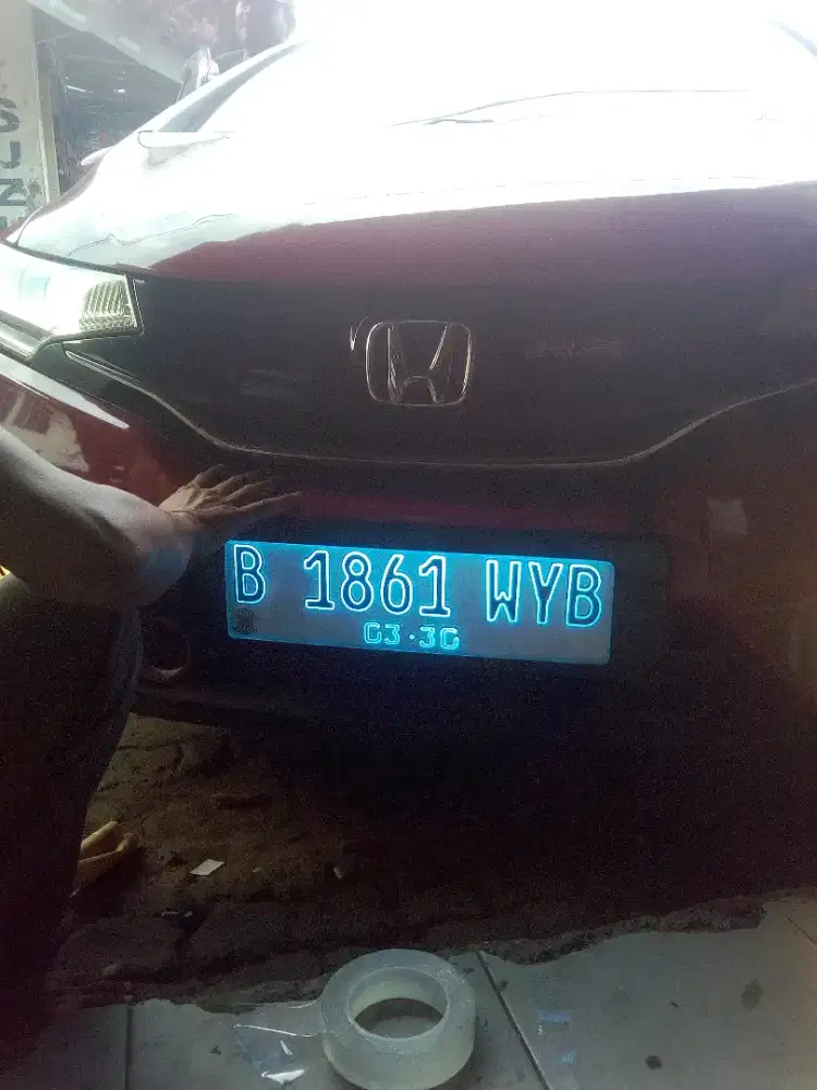 Variasi Plat akrilik Custom