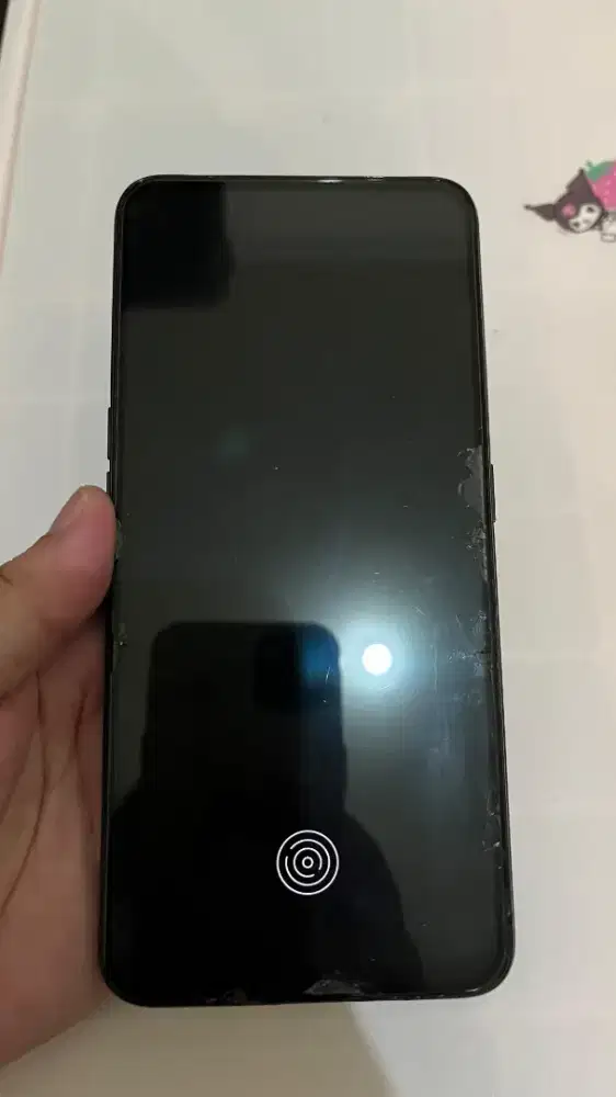 Hape Oppo K3 bekas, kamera pop up