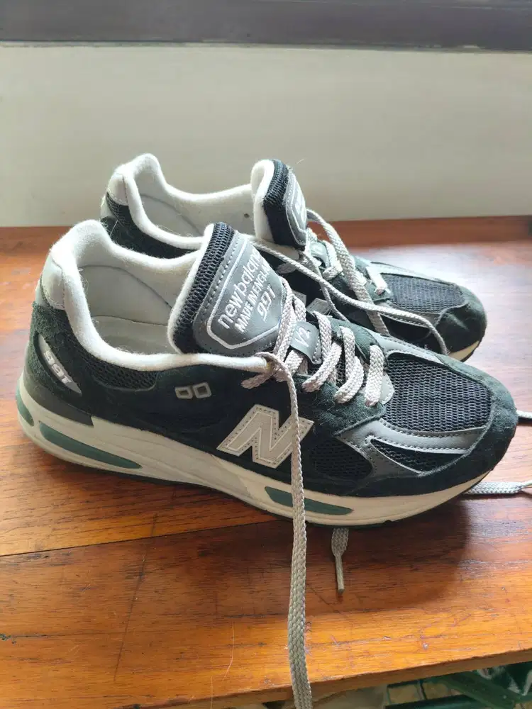 Sepatu New balance 991 USA uk 42 - 43 original