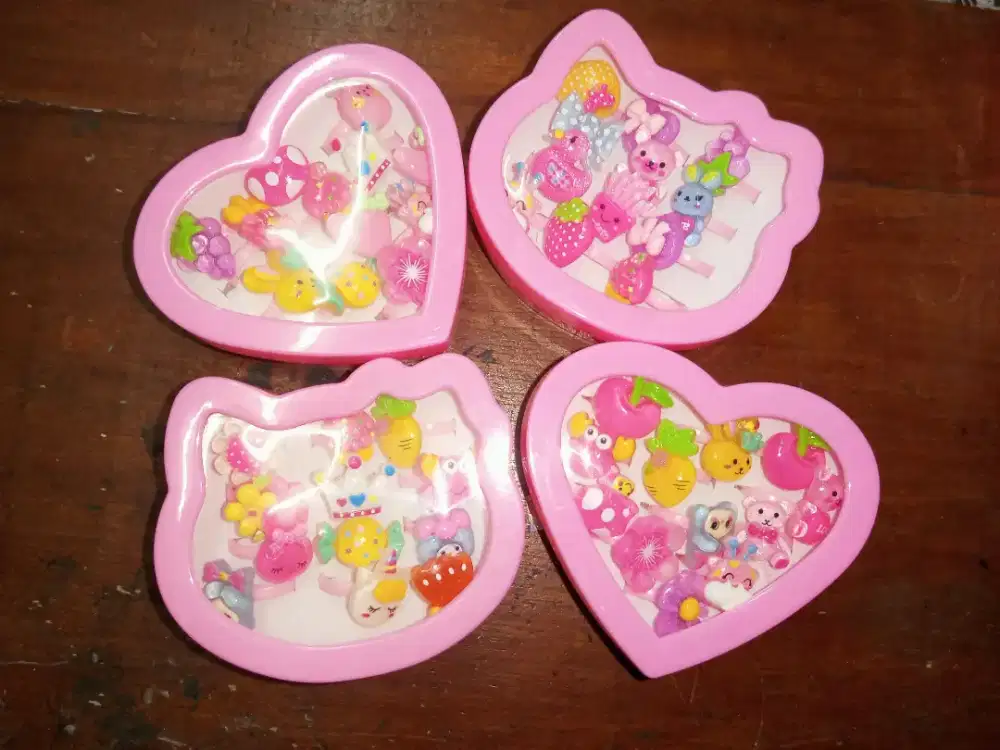Mainan Anak Cincin plastik Box isi 12