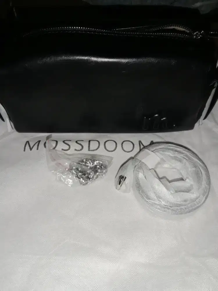 Tas selempang wanita