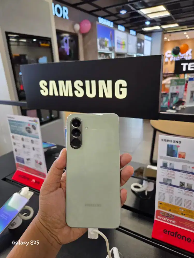 SAMSUNG GALAXY A56 12/256 free ADAPTOR 25W