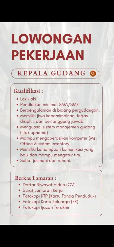 Staff gudang pengiriman barang