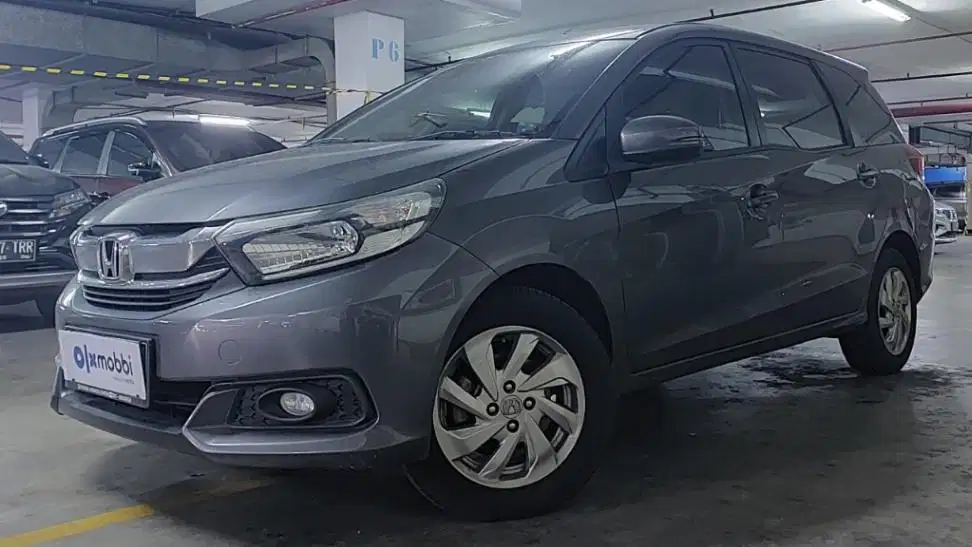 Pajak Panjang Honda Mobilio  1.5 E Bensin-AT 2017 Abu