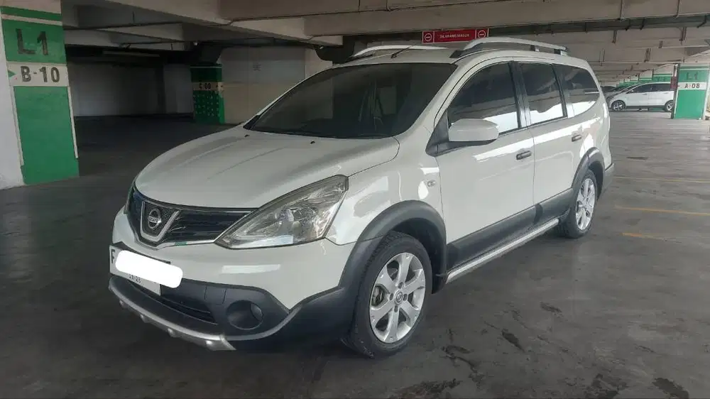 Grand livina Xgear 3 baris km 68rb istimewa sangat terawat