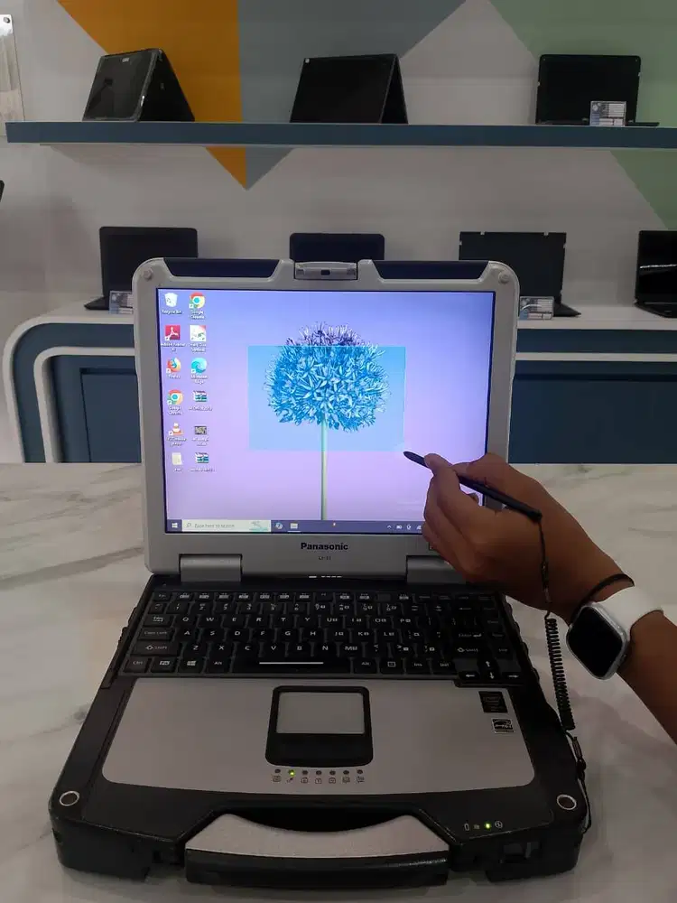 [CF31]  Laptop Tahan Banting Touchscreen Intel Core i5Gen5 8GB SSD