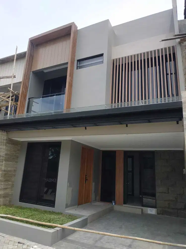 The Anvaya Residence Rumah Mewah 2 Lantai Belakang Ambarukmo Plaza