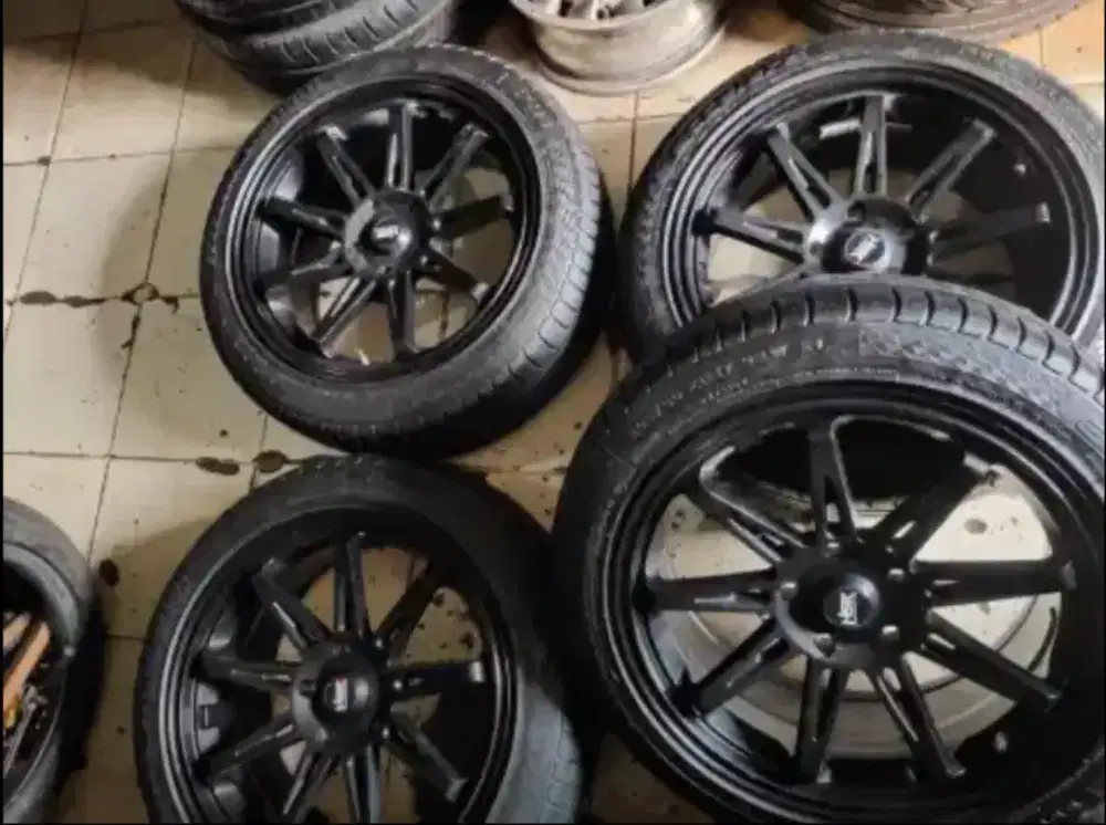 VELG HSR DAN BAN R 17
