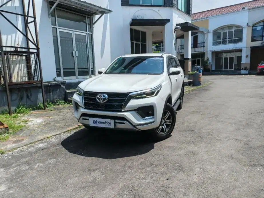 Like New - TOYOTA FORTUNER 2.4 G 4X2 DSL SOLAR A/T 2022 PUTIH