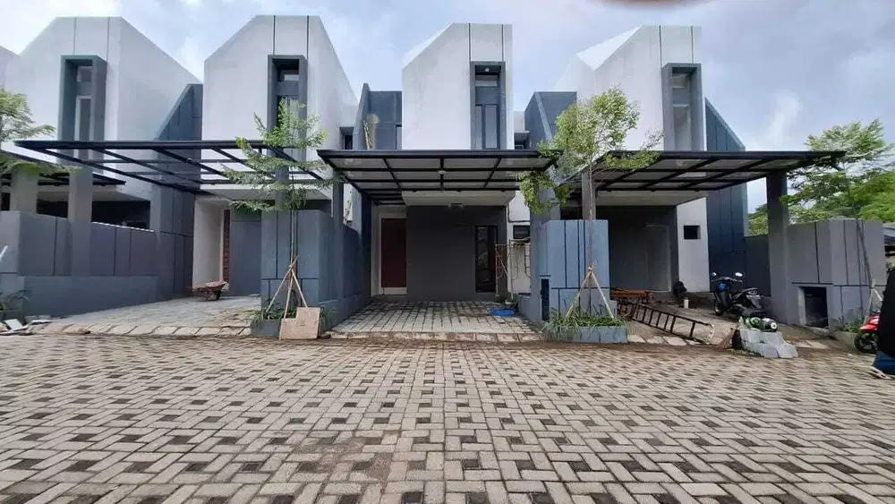 Villa kota batu dijual dengan private pool