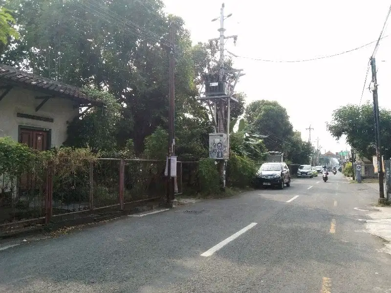 Tanah dijual 1557m bonus rmh joglo dekat hotel Matahari Jogyakarta