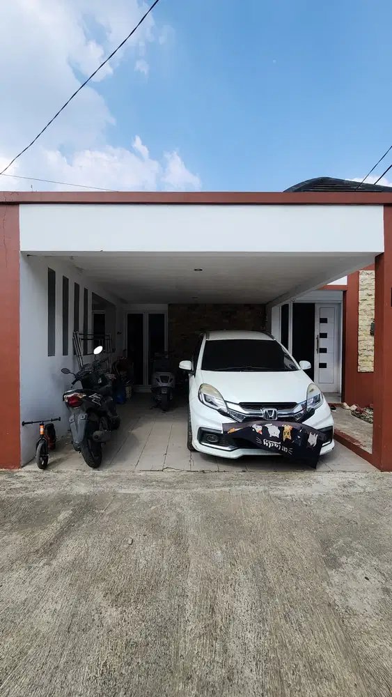 Dijual rumah second di perumahan poin mas depok