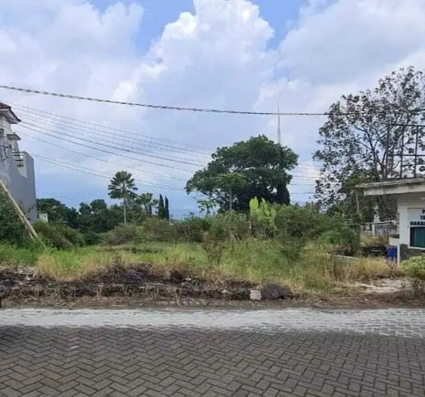Tanah luas 700 m2 dekat dengan tempat wisata