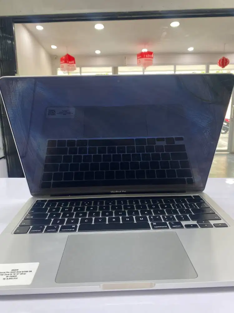 MACBOOK PRO 2020 RAM 8/256 GB INTEL CORE i5 13'' WARNA SILVER