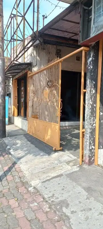 Dijual Rumah + Ruko di Pinggir Jl Sri Suwarno Temanggung