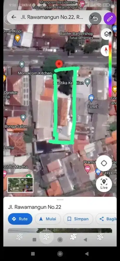 Dijual Rumah dengan halaman luas. Dipusat kota