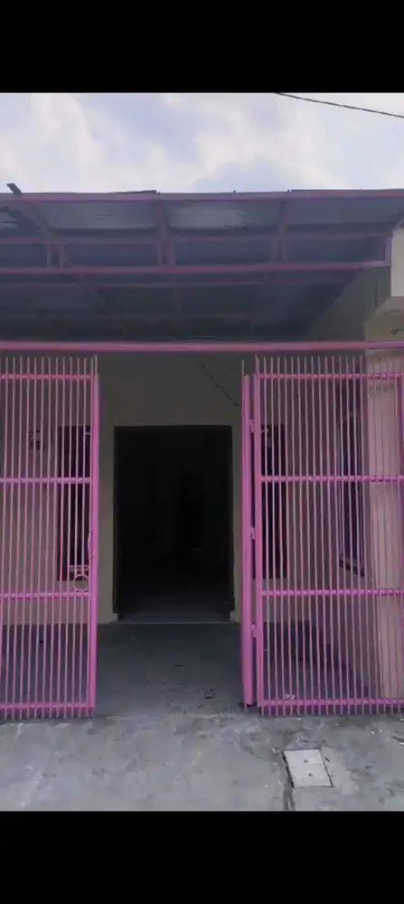 Rumah akses mobil tangerang