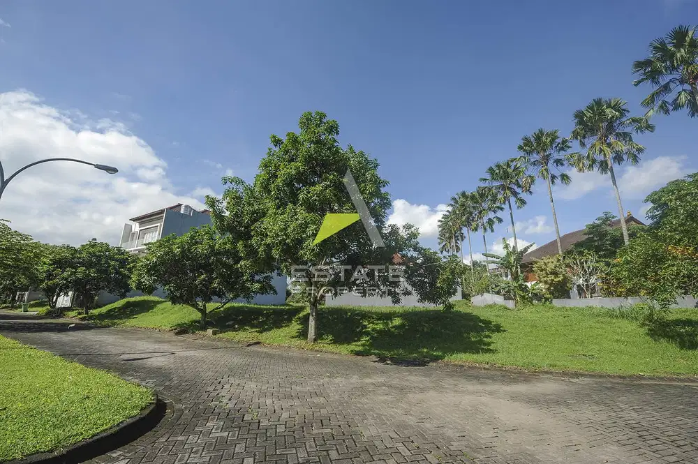 Kavling Luas & Bergengsi di Raya Greenwood Golf Kota Araya