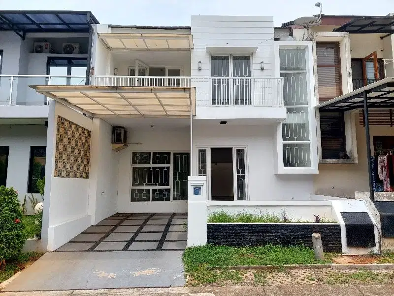 Rumah Cantik 2 Lt. Sudah Renovasi Dalam Cluster Emerald Bintaro