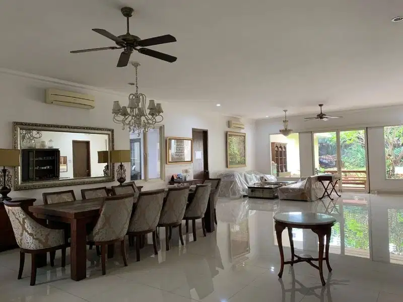 Rumah Manpang Prapatan 1013m2