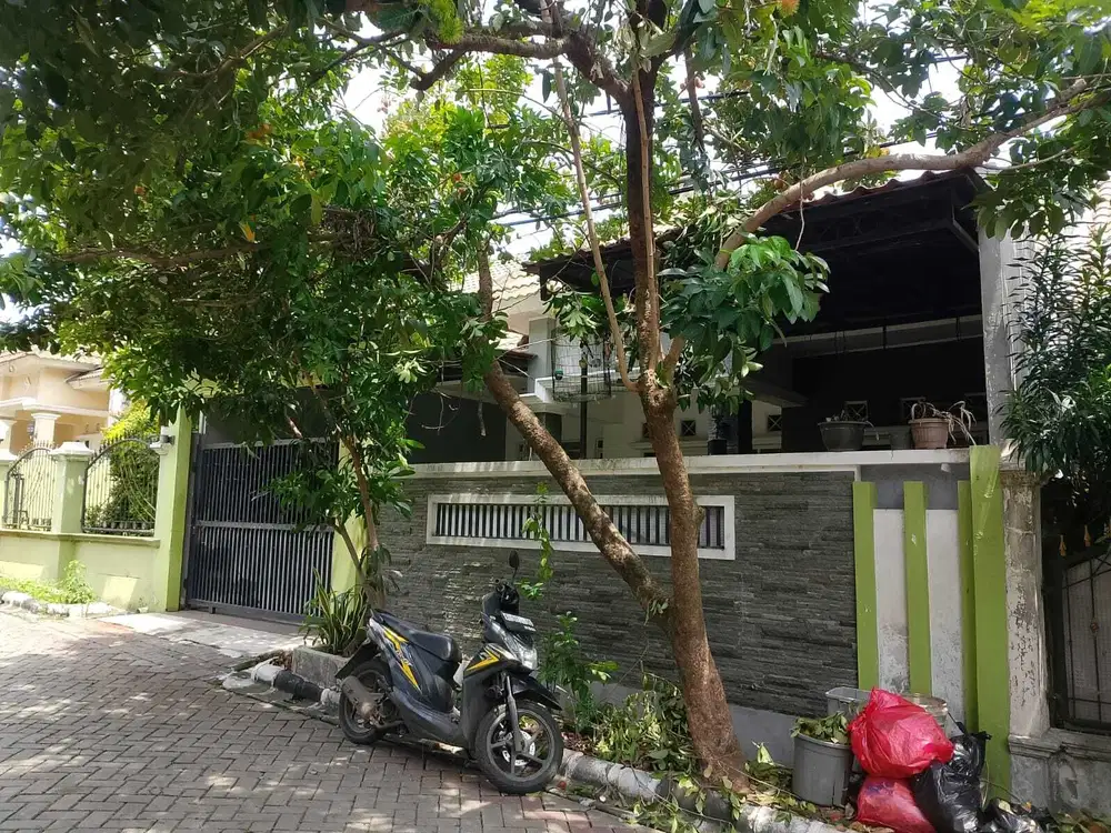 Dijual rumah cantik siap huni didalam cluster