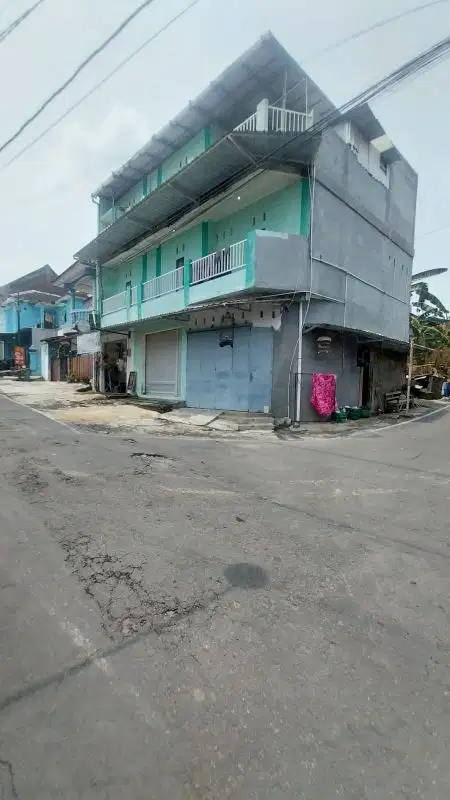 kost 3 lantai blk uns jebres surakarta di jual cepat